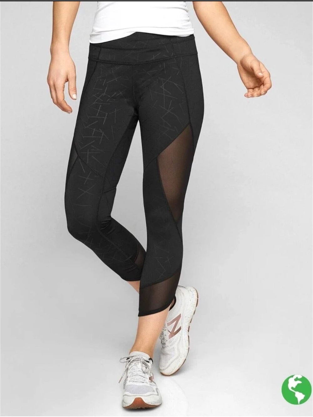 Athleta Mesh Capri Leggings XS Black Reflective Geometric Print
